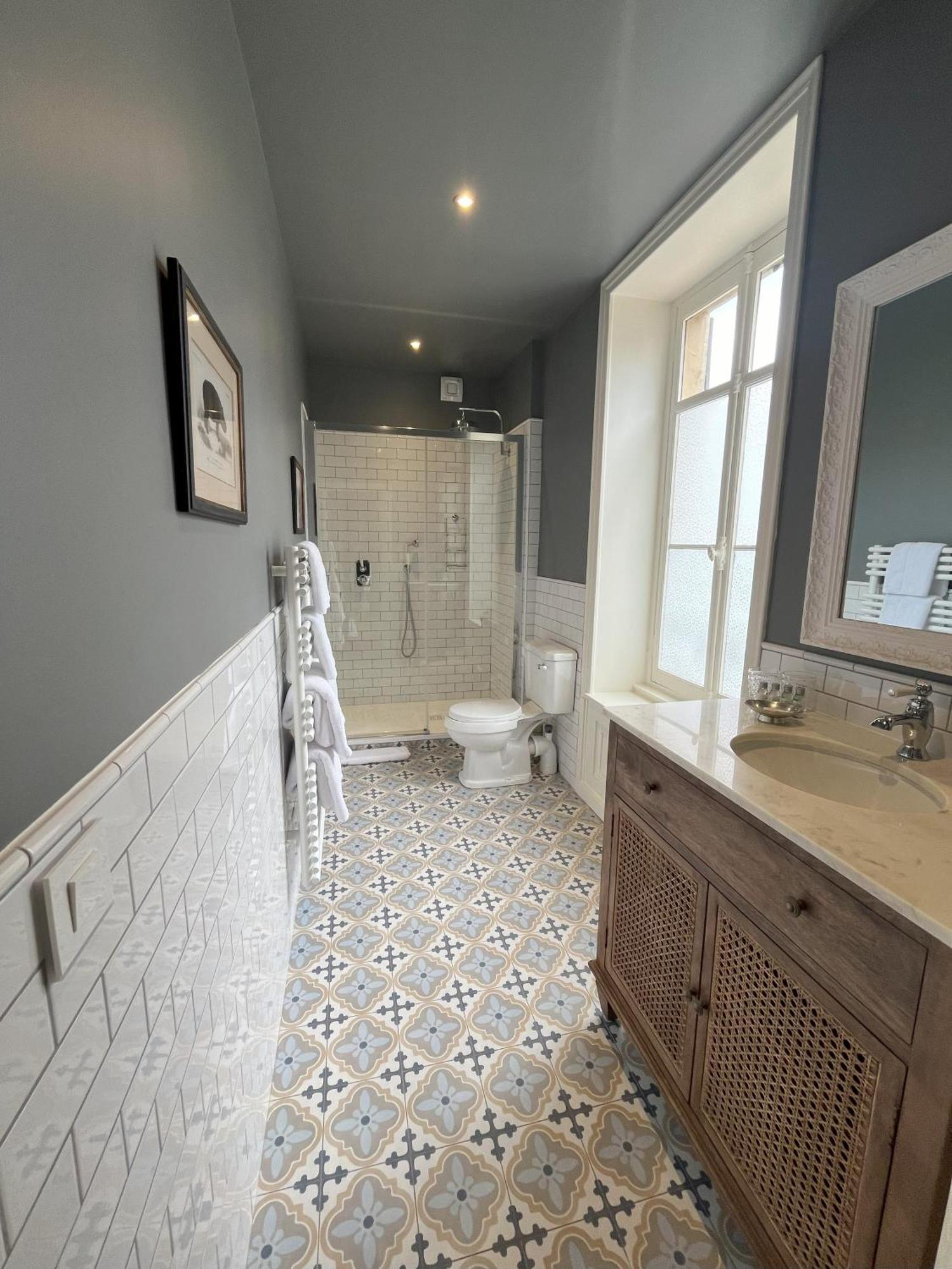 Number 8 Bed & Breakfast Meursault Bagian luar foto