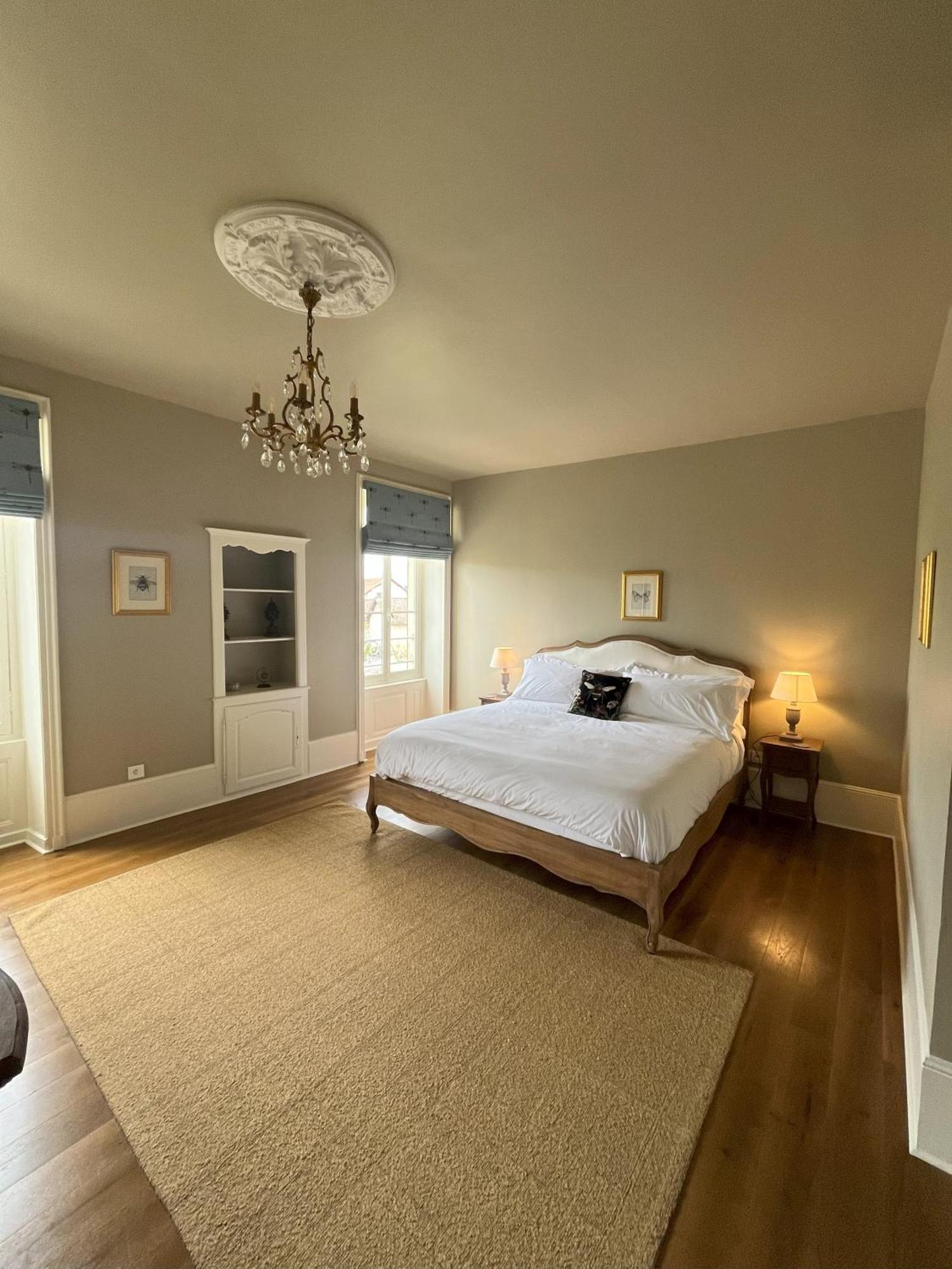 Number 8 Bed & Breakfast Meursault Bagian luar foto