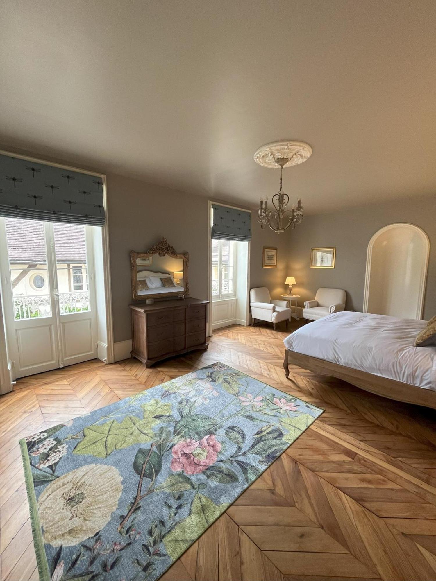 Number 8 Bed & Breakfast Meursault Bagian luar foto